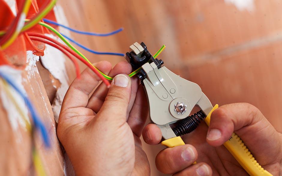 besoin d'un électricien Groslay